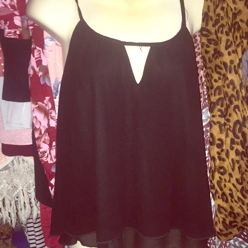Black flowy tank